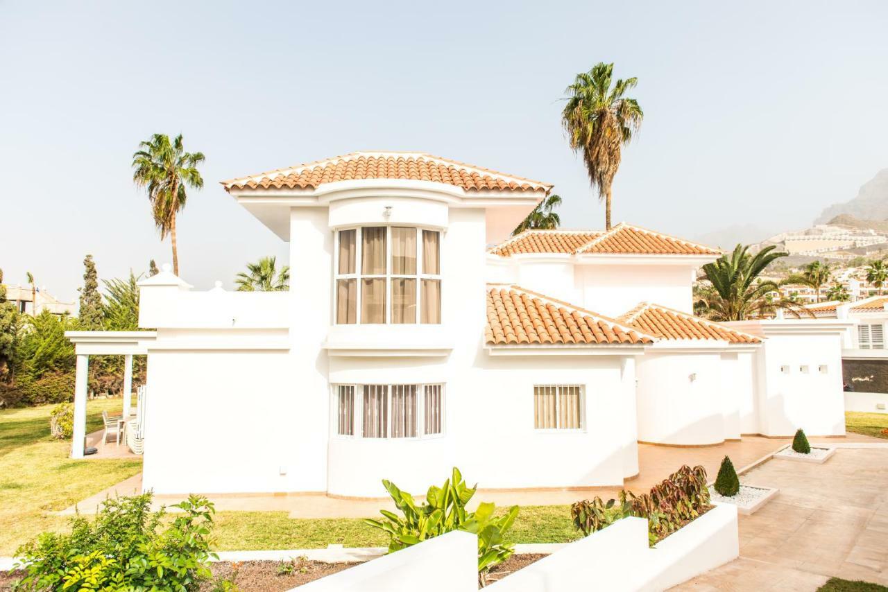 Casa Palmeras Villa *